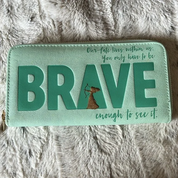 DISNEY “Oh My Disney “ BRAVE Movie Wallet DISNEY STORE Sea-foam Green - Picture 3 of 10